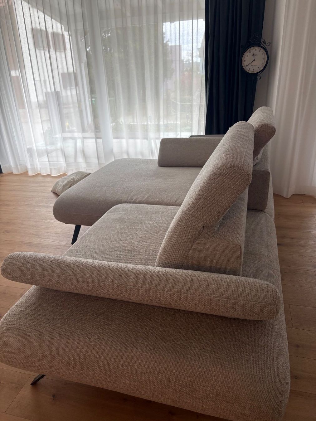 Divani: Ecksofa grau Stoff guter Zustand – Usato da Eglisau venduto da Subertsch 2