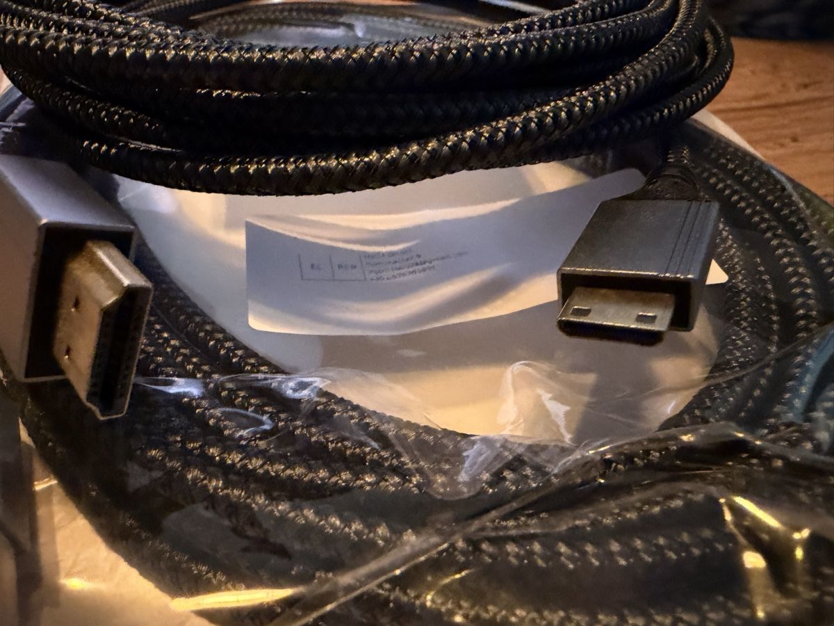 Cavi: Câbles hdmi mini to hdmi 5m – Nuovo e nell'imballaggio originale da Cornol venduto da zouzoupet
