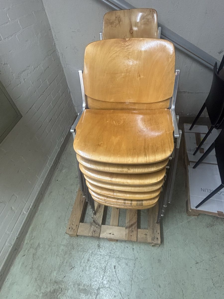 Chaises: Holzstühle 15.Stück – D'occasion à Zug par Biki72
