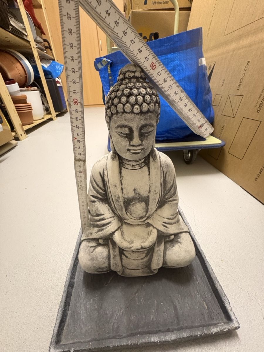 Tutte le decorazioni: Dekofigur Buddha Steinoptik H: ca. 28 cm – Usato da Neuenhof venduto da Himmel2