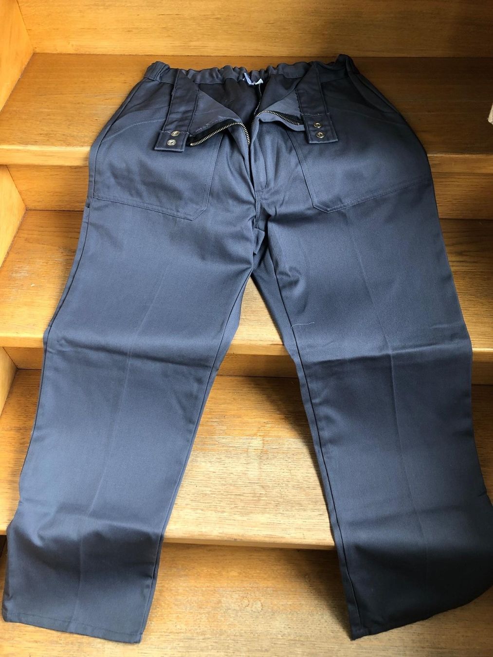 Pantaloni: Arbeitshose Grau Gr. 48 ( 6 ) – Nuovo (secondo la descrizione) da Schübelbach venduto da Dolly990_2
