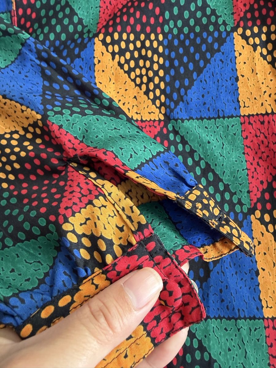 Camicette: Vintage CATHY DANIELS COLORFUL PATTERNED BLOUSE – Usato da Zürich venduto da dor_9l9g 1