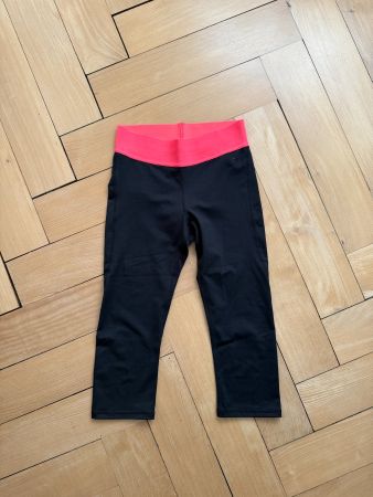 Sport Leggings schwarz halblang S