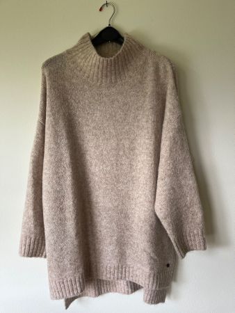 Oversize-Pullover / Long-Pullover