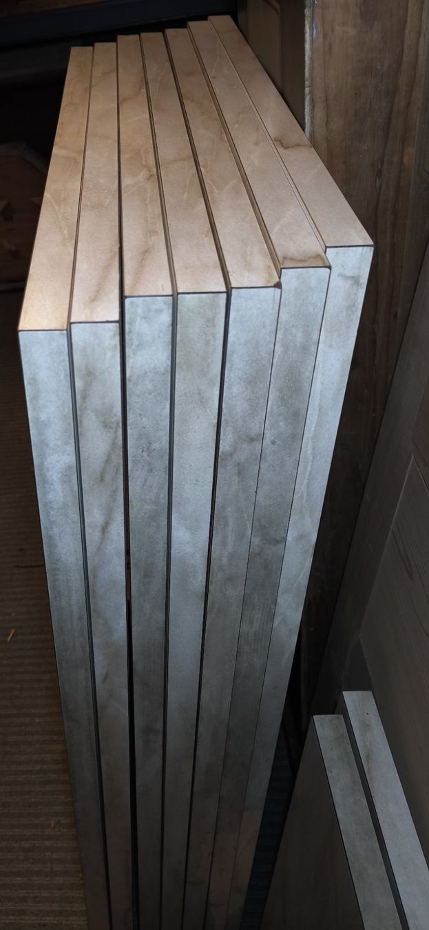 Tavoli: 9 Tischplatten mit Gelkobeschichtung – Usato da Rorschacherberg venduto da snOOpydOg11 2