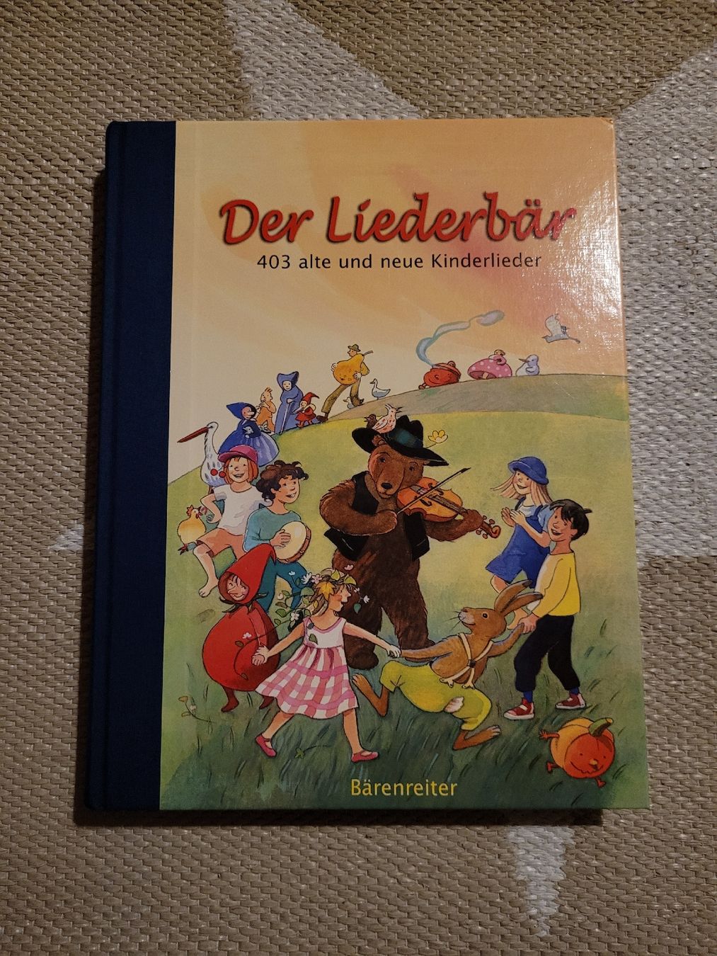 Bücher: der Liederbär – Gebraucht aus Perlen von Safari_23
