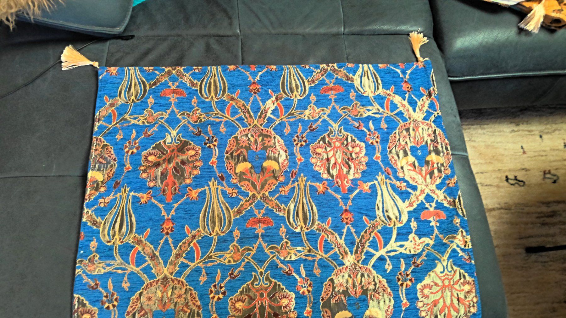 Cuscini: Velours-Kissenbezug 80 cm – Usato da Uster venduto da Esther_Hagmann