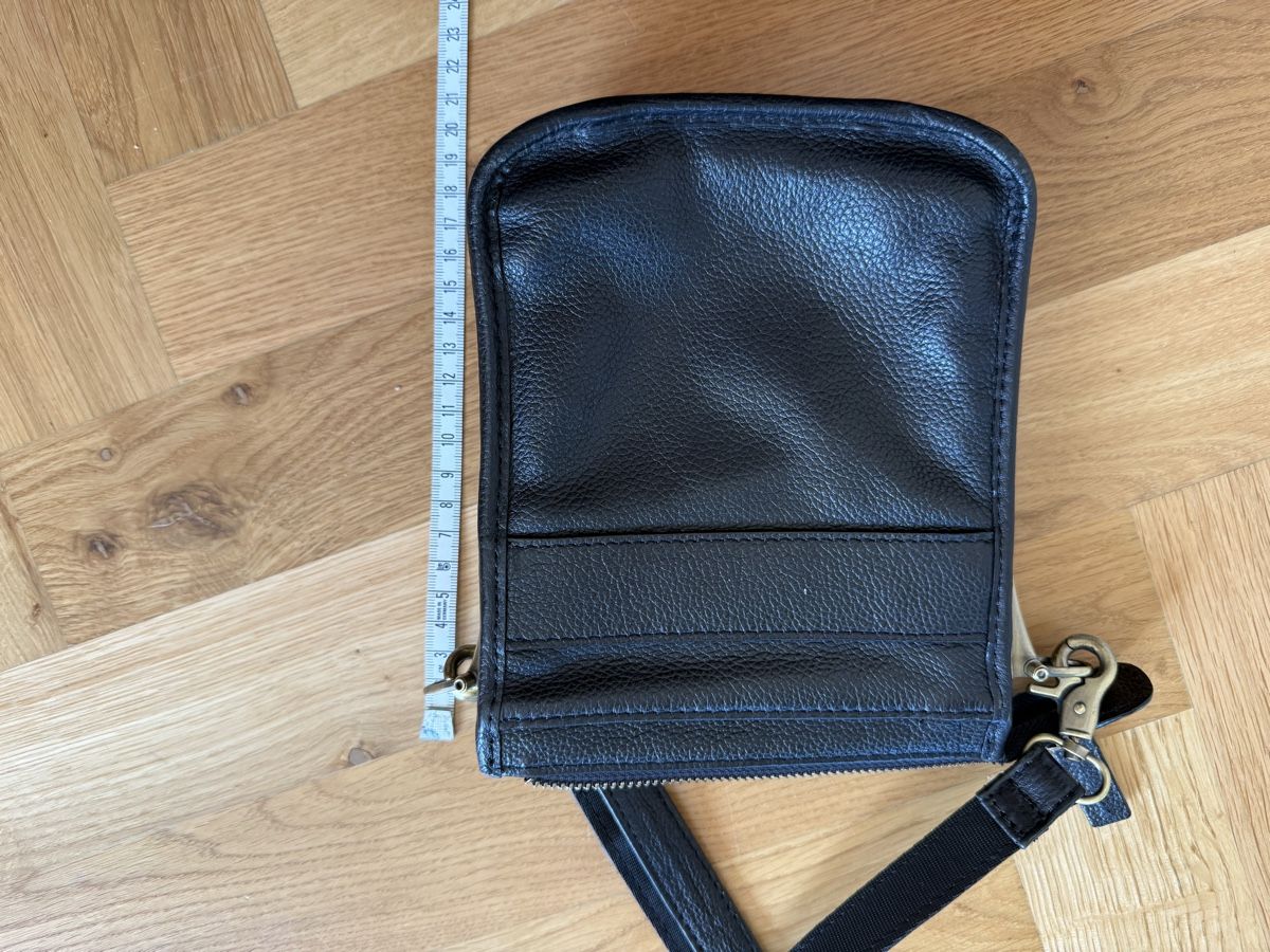 Borse: Vintage Tasche schwarz  – Usato da St. Gallen venduto da calendula123 2