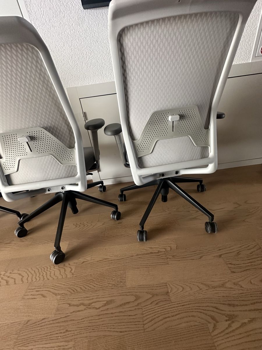 Vitra Sedie: SUPER ANGEBOT!!! Vitra Id Mesh Bürostuhl – Usato da Oberbipp venduto da Angel_Queen 5
