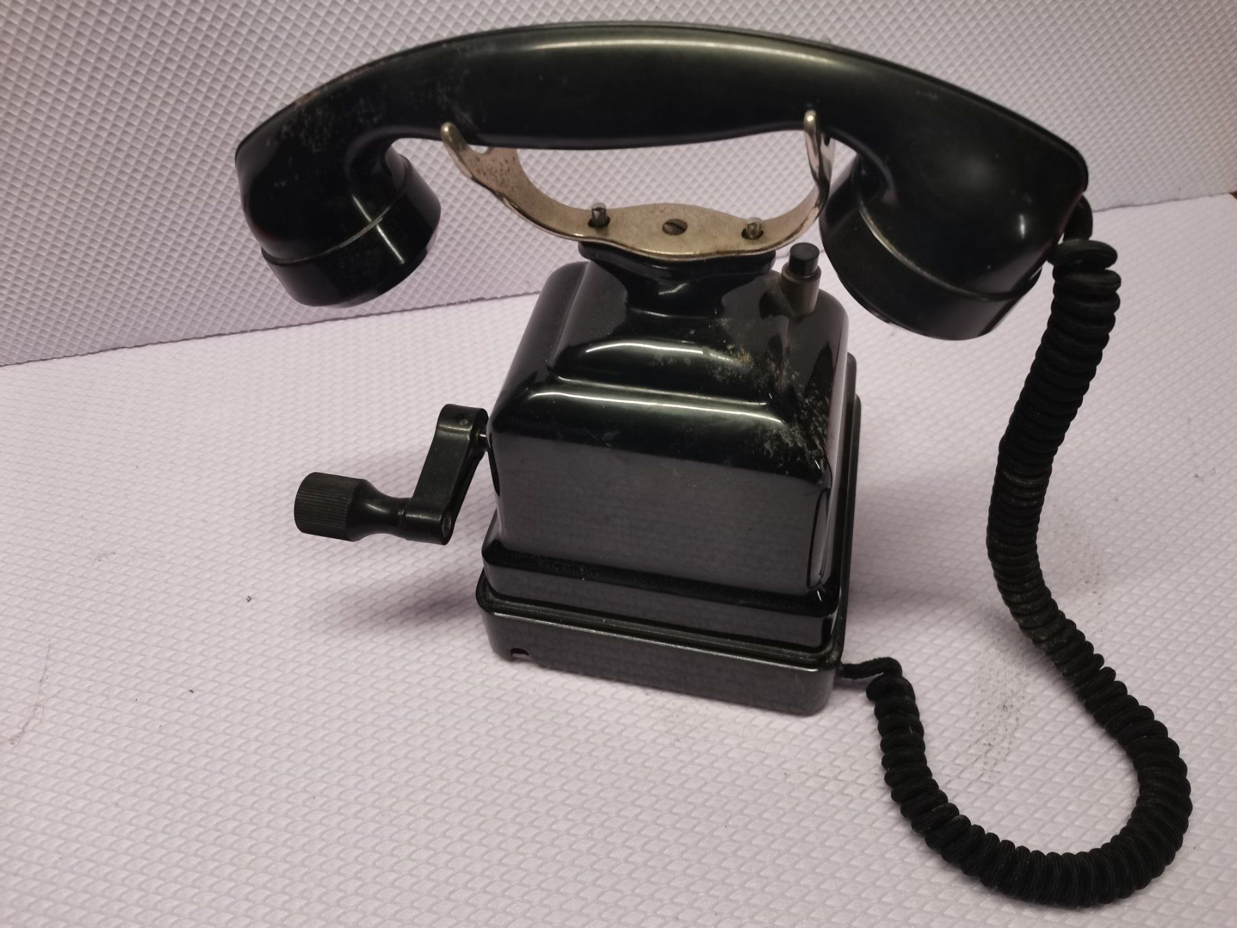 Telefoni: Telefon mit Kurbelinduktor – Usato da Seftigen venduto da Pluto08 3