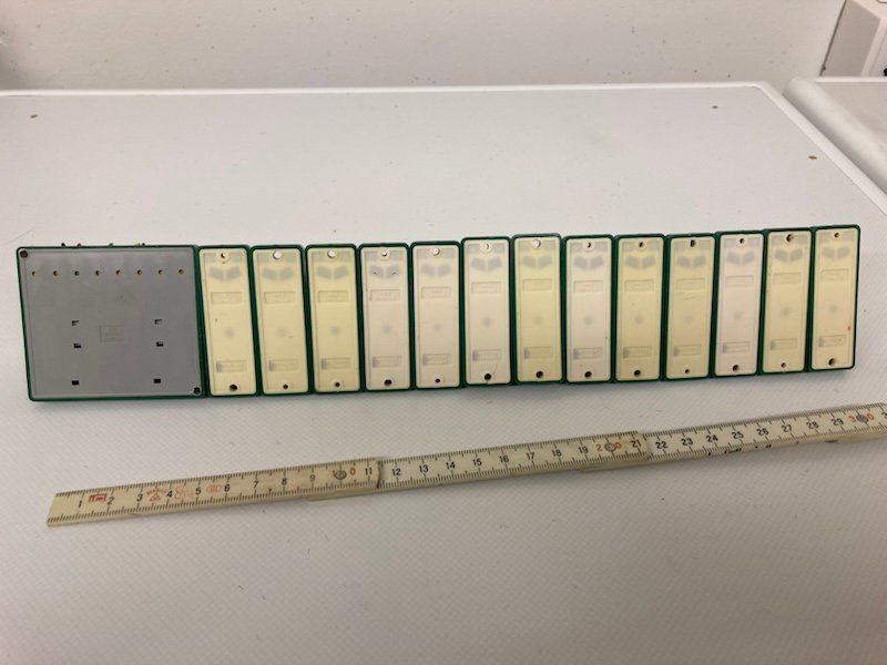 Trix Modellini di ferrovie: Konvolut aus Trix Stellpulten – Usato da Brislach venduto da ModellbahnDepot 1