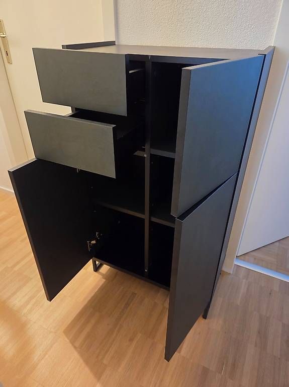 Armadi: Armoire vert foncé – Usato da Pully venduto da lio_w2cg 1