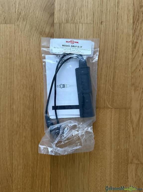 Spiele: Surefire Mod. SR07-D-IT Rail switch – Gebraucht aus Emmen von iam_kosti 1