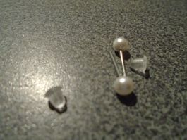 Ohrstecker weisse Perle