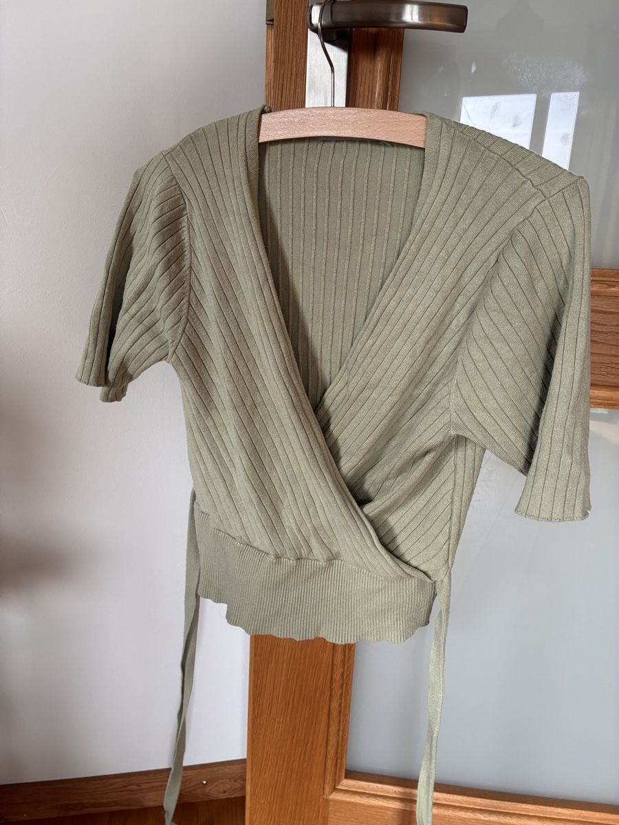 Top: sage wrap top - size M - Oasis – Usato da Untersiggenthal venduto da mic_ksv9 1