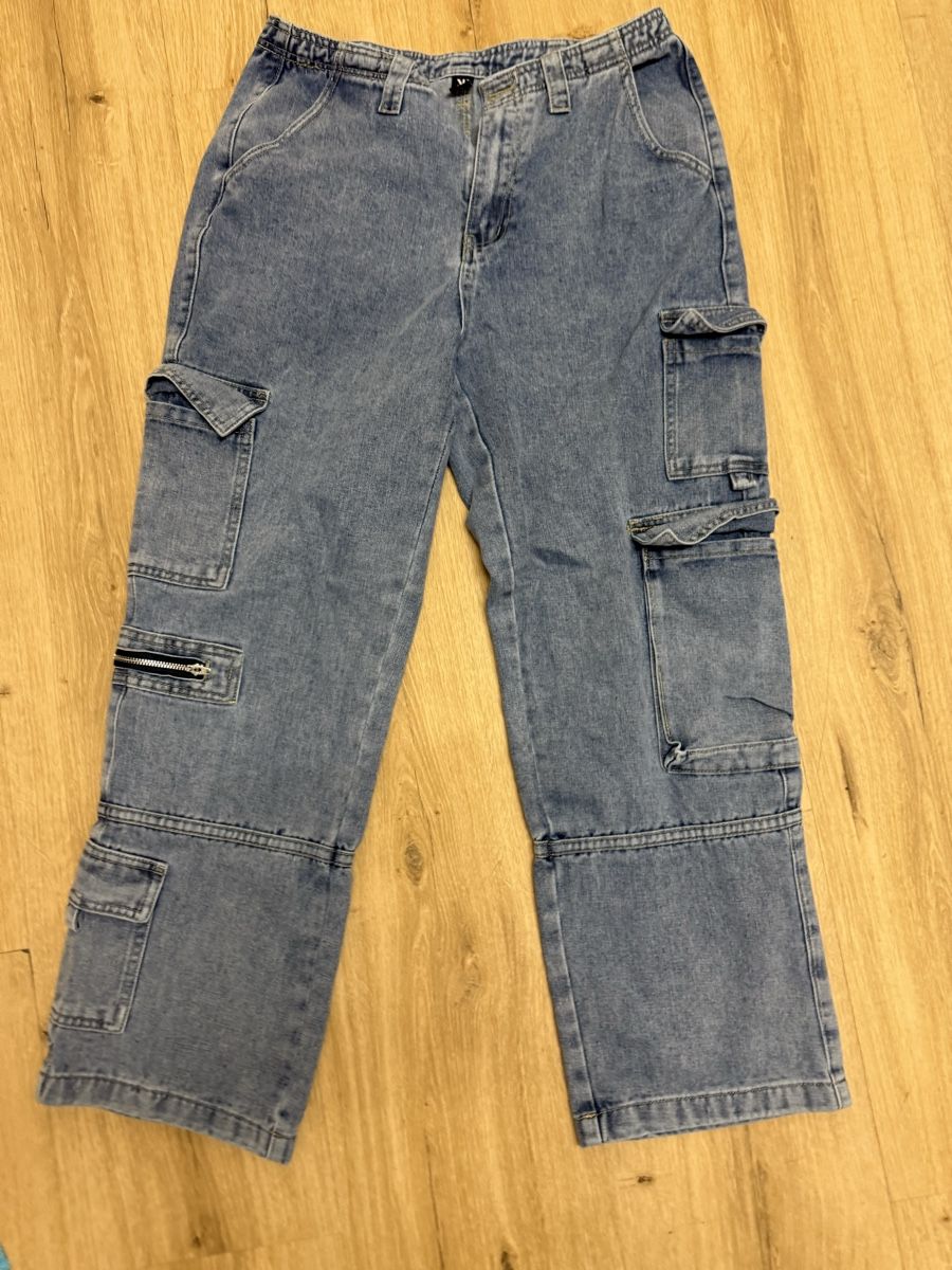 Jeans: Jeans Gr. L – Usato da Kölliken venduto da Vivii01