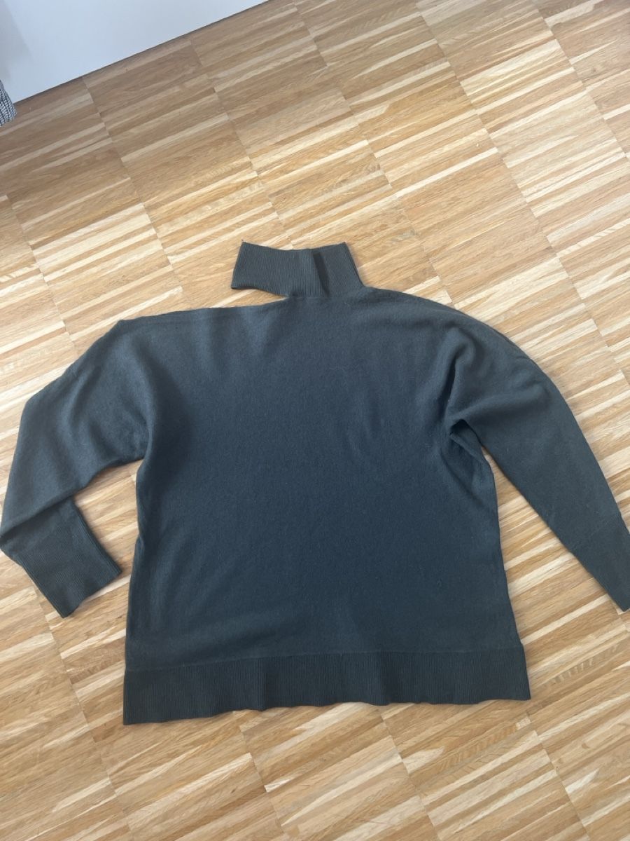 Massimo Dutti Maglioni & Felpe: Massimo Dutti Wool Jumper for Autumn and Winter – Usato da Aarau venduto da eli_bq7m