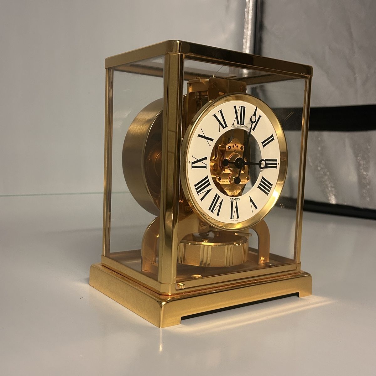 Jaeger-Lecoultre Stand- & Wanduhren: Jaeger-LeCoultre Atmos Uhr – Gebraucht aus Laufen von Bellavitaboom 4