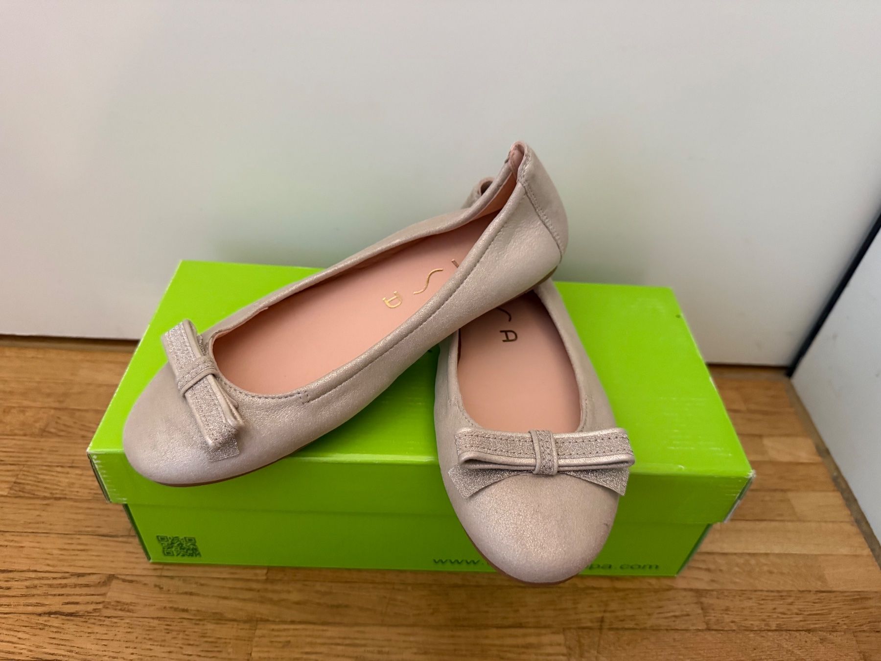 Unisa Scarpe per ragazze: Schuhe Ballerinas Unisa Gr.35 – Usato da Zürich venduto da makmakmak 1