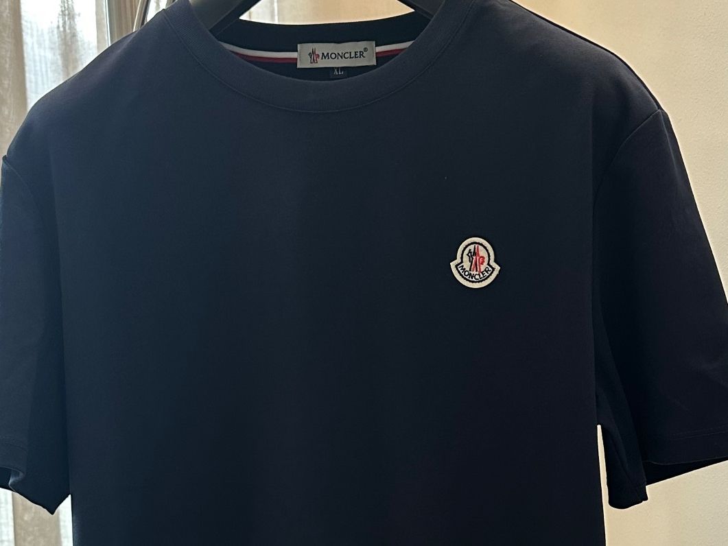 Moncler T-shirt: Moncler T-Shirt – Nuovo (secondo la descrizione) da Altdorf UR venduto da tigerofsweden1 2