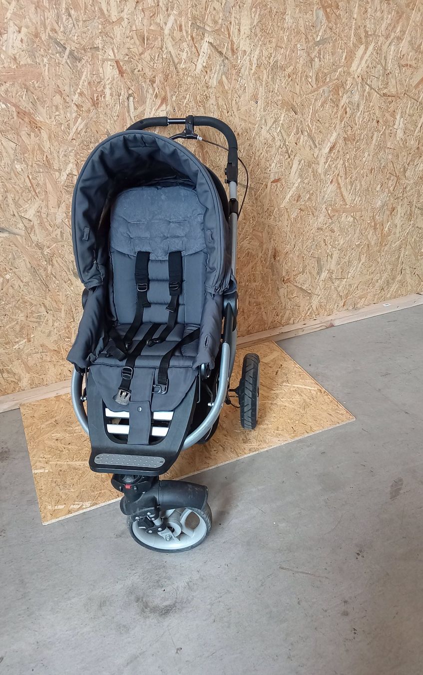 Carrozzine: Kinderwagen / Buggy – Usato da Mollis venduto da gar_wqz5 2