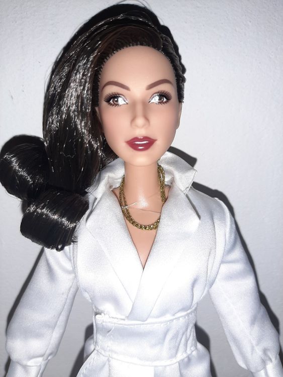 Ww84 discount barbie signature