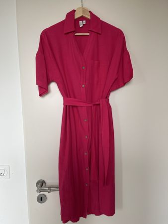 Pinkes Baumwollkleid, Grösse S, luftig geschnitten