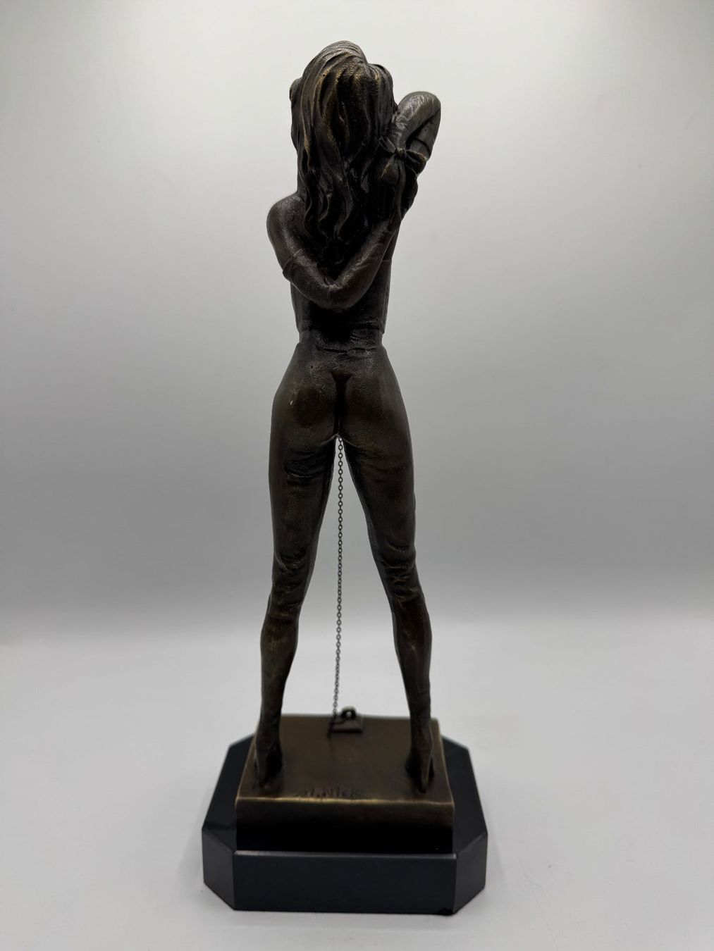 Skulpturen & Statuen: Bronze-Statue "Femme Fatale", Skulptur – Gebraucht aus Sachseln von BONATI01 4