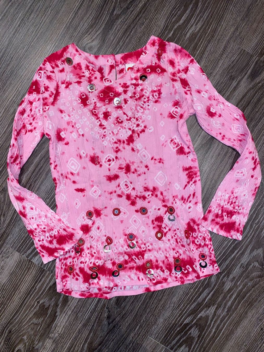 Blouses, T-shirts & Tops: Top été longue manche 146-152 – D'occasion à chermignon par pioupioumf