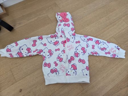 Sweat à capuche Hello Kitty taille 122