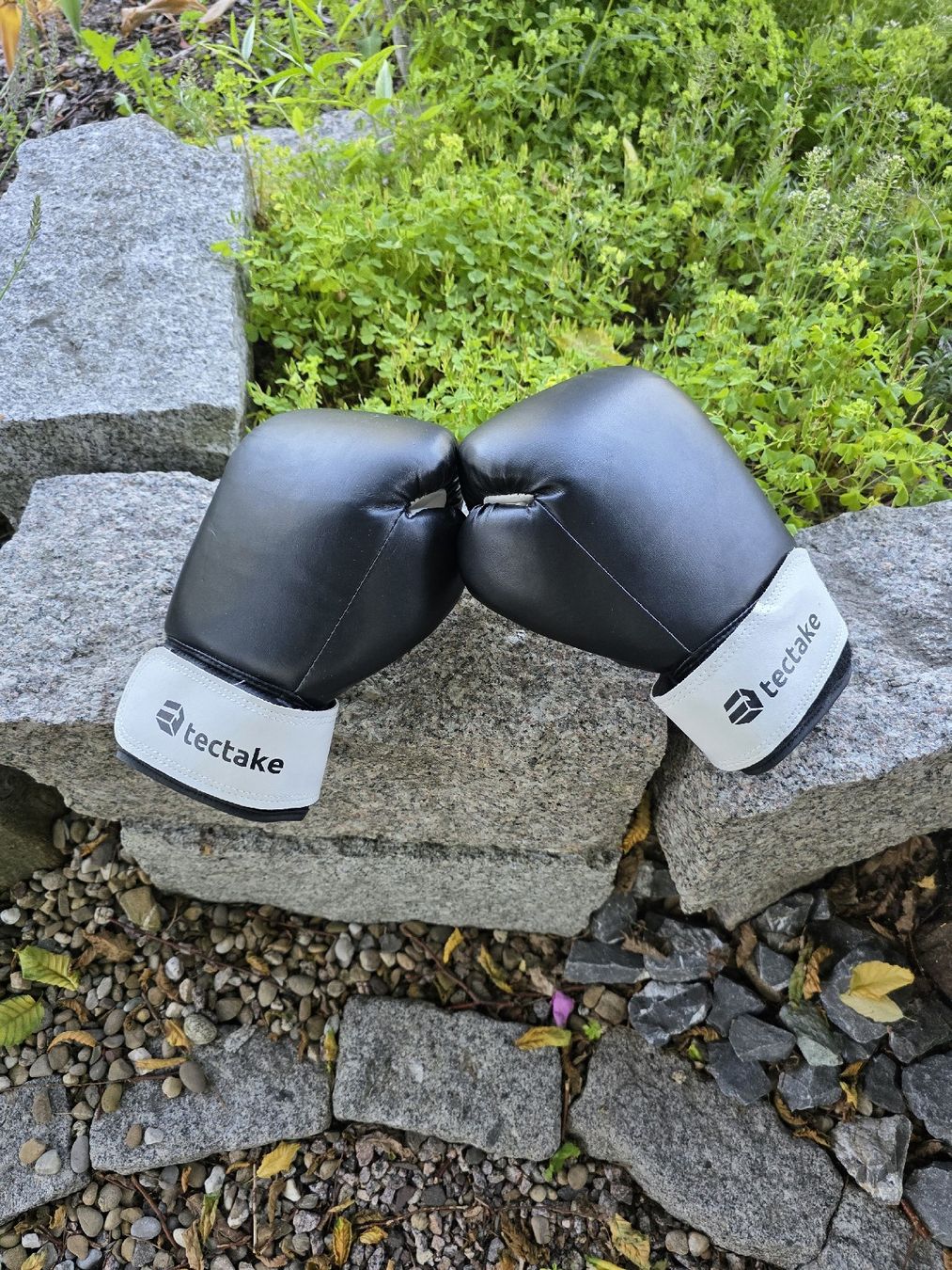 Sacchi da boxe: Boxsack + Handschuhe tectake. – Usato da Alberswil venduto da mario889 1