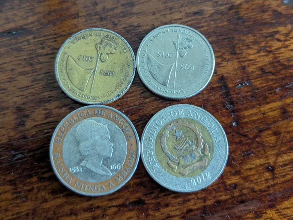 Toutes les monnaies: Angola,circulating coins,delivery mi Sep – D'occasion à Porrentruy par jmbechir 1