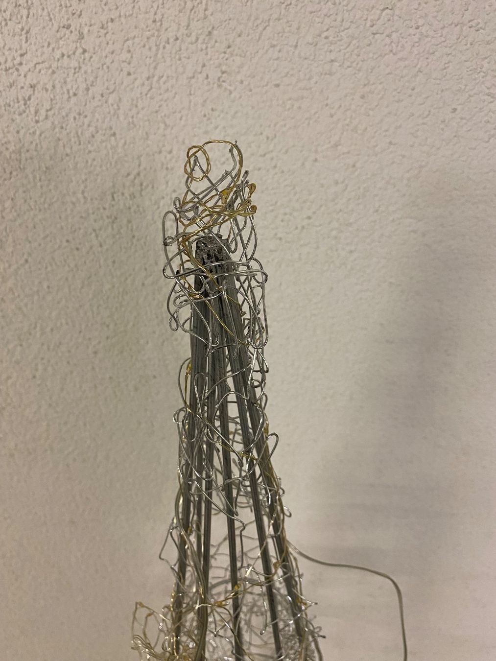 Tutte le decorazioni: Weihnachtsbaum Dreieck ohne Stecker – Usato da Eschlikon TG venduto da ArtRec 1