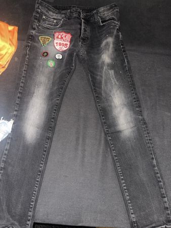 Graue Herren Jeans, Grösse 32/34, Top Zustand für Herbst!