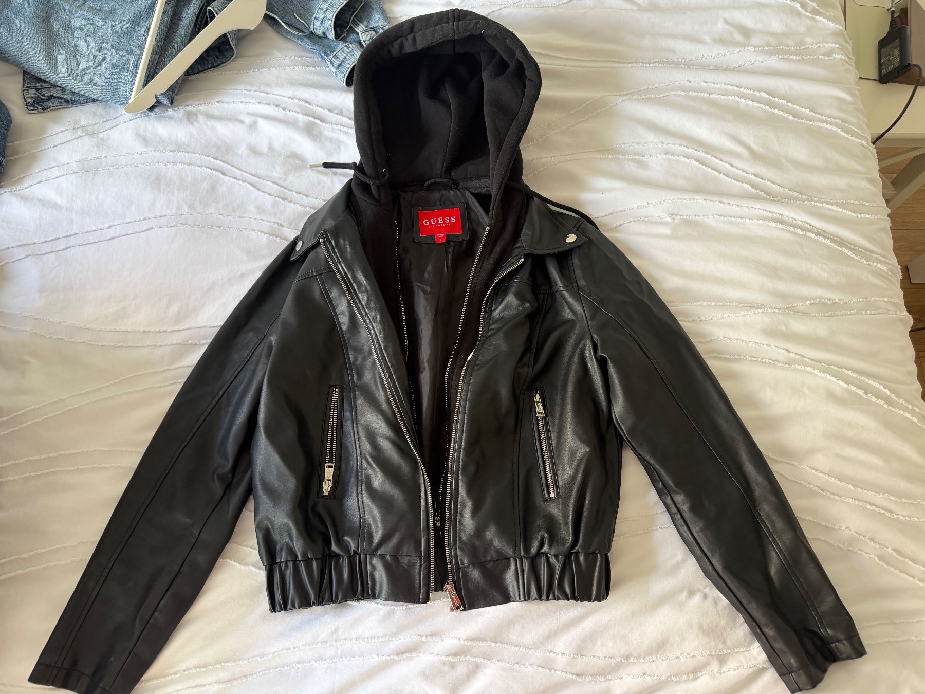 Guess Giacche: Veste en cuir Guess – Usato da Eclépens venduto da Lisa148900 2