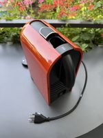 Nespresso Essenza rot, sehr guter Zustand