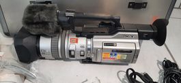 SONY Digital Handycam DCR-VX2000E PAL (MiniDV)