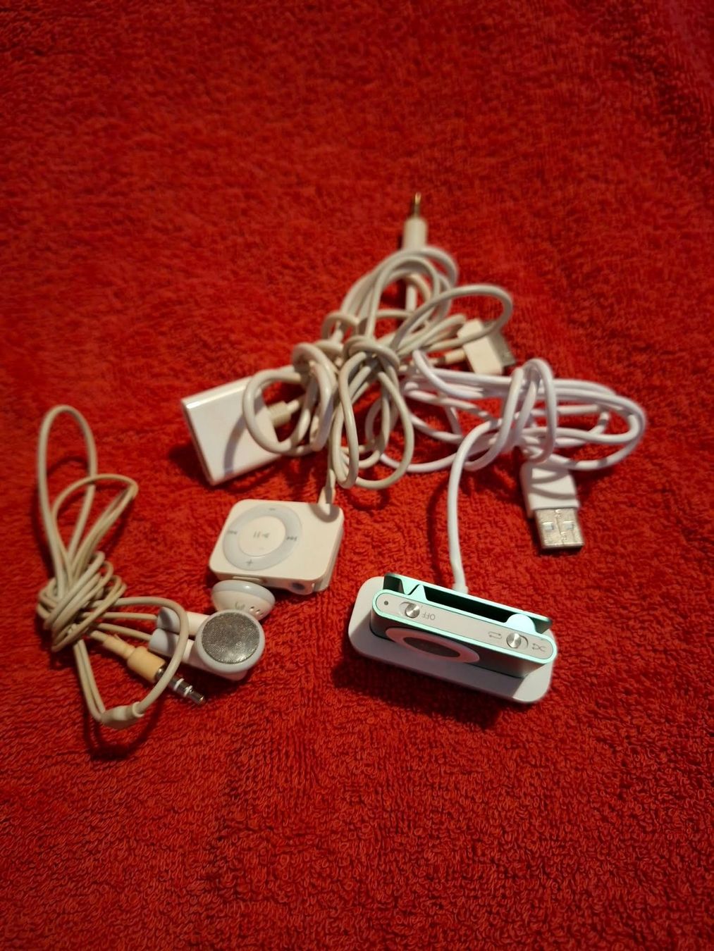 Apple Lecteur media portable: Apple iPod shuffle 2 Generation – D'occasion à Wittenbach par Nostalgie1965 4