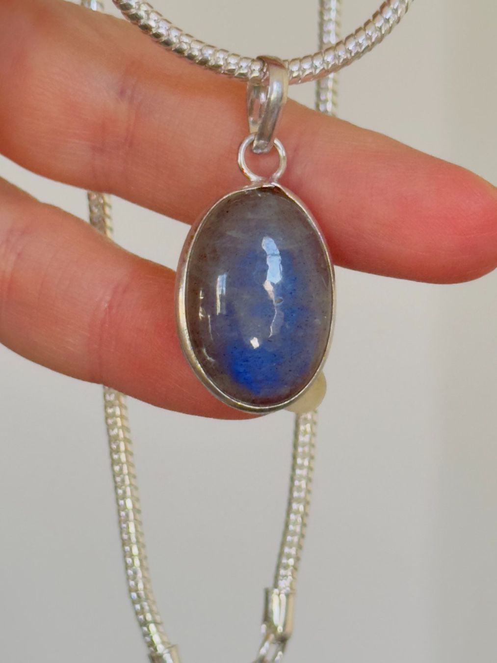 Catenine: Labradorite necklace – Nuovo e nell'imballaggio originale da Genève venduto da AGBERG 1