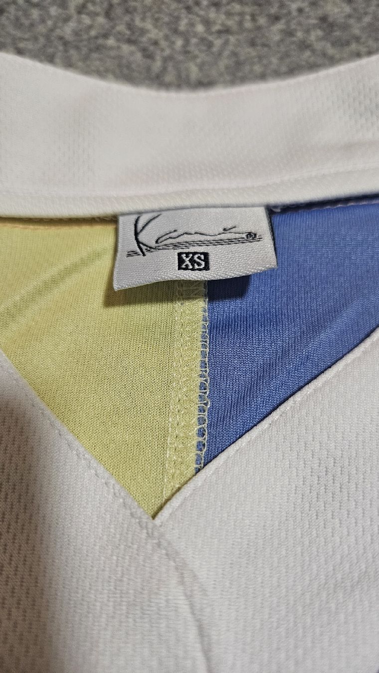 T-shirt: Karl Kani Hemd/Oberteil – Usato da Sax venduto da Kieselstei 2