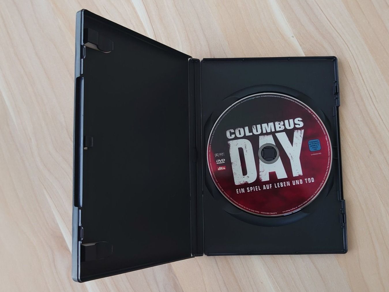 Tutti i DVDs: Columbus Day – Usato da Pfäffikon SZ venduto da Wild0 2