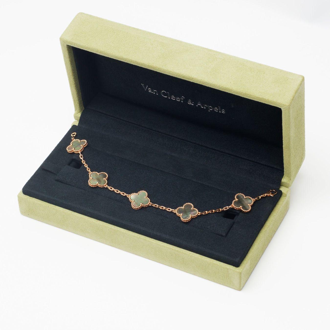 Van Cleef Bracciali & Braccialetti: RARE Authentique Bracelet VAN CLEEF ARPELS Vintage Alhambra – Nuovo e nell'imballaggio originale da Carouge GE venduto da TLD 2
