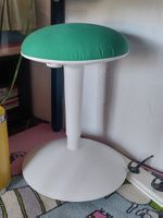 Büro Hocker für dynamisches Sitzen