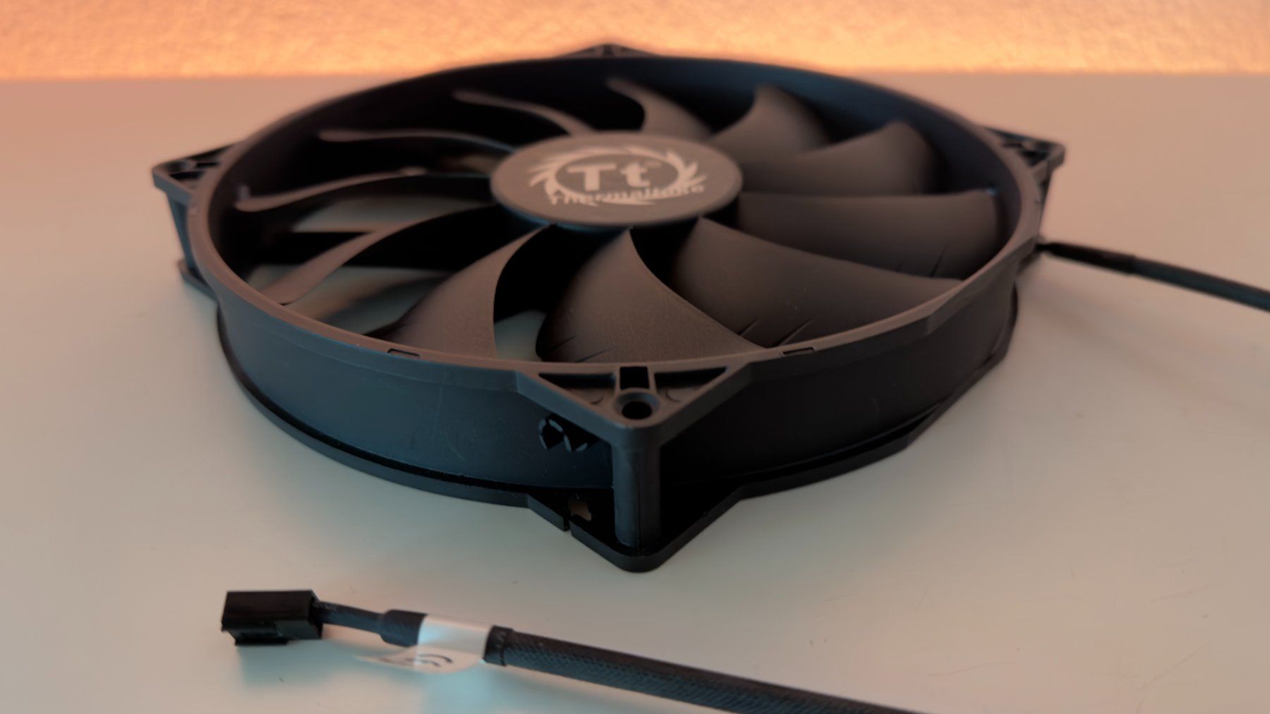 Thermaltake Ventilatori: Thermaltake 200 mm PC Cooling Fan – Usato da Ponte Capriasca venduto da Claudio__1972 1