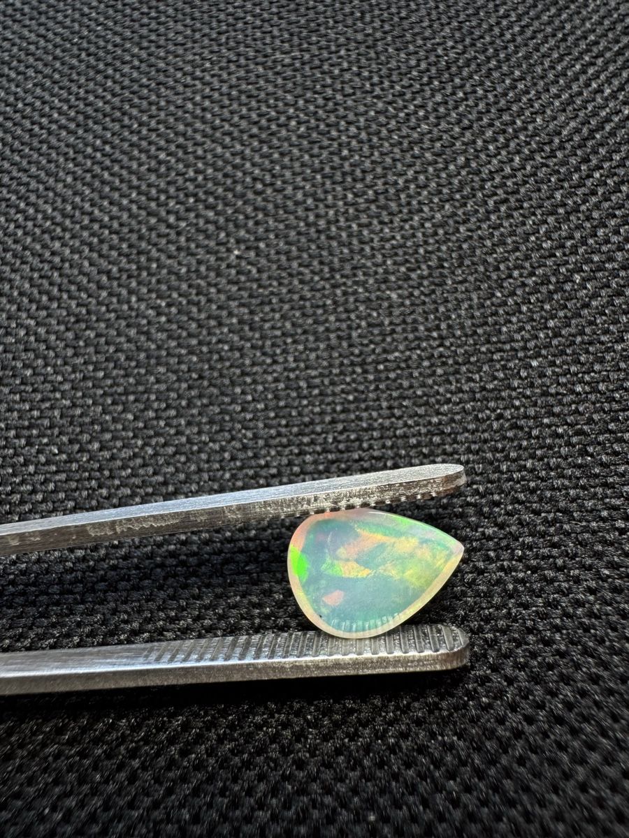 Edelsteine: Äthiopischer Opal 1.7ct – Neu und originalverpackt aus Wängi von Horus90 1