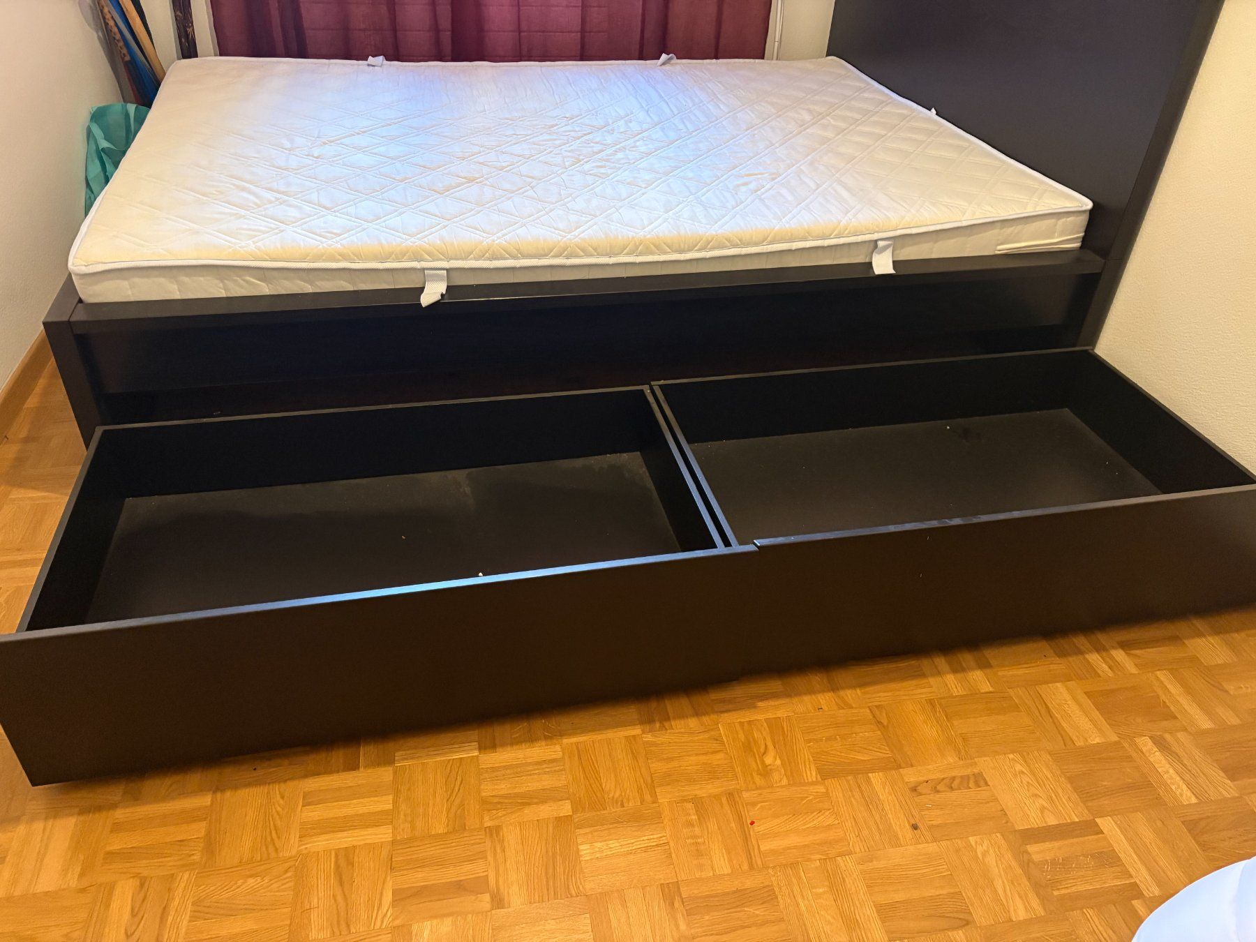 Letti: Bett schwarz mit 2 Schubladen – Usato da Bülach venduto da StevePyre 3