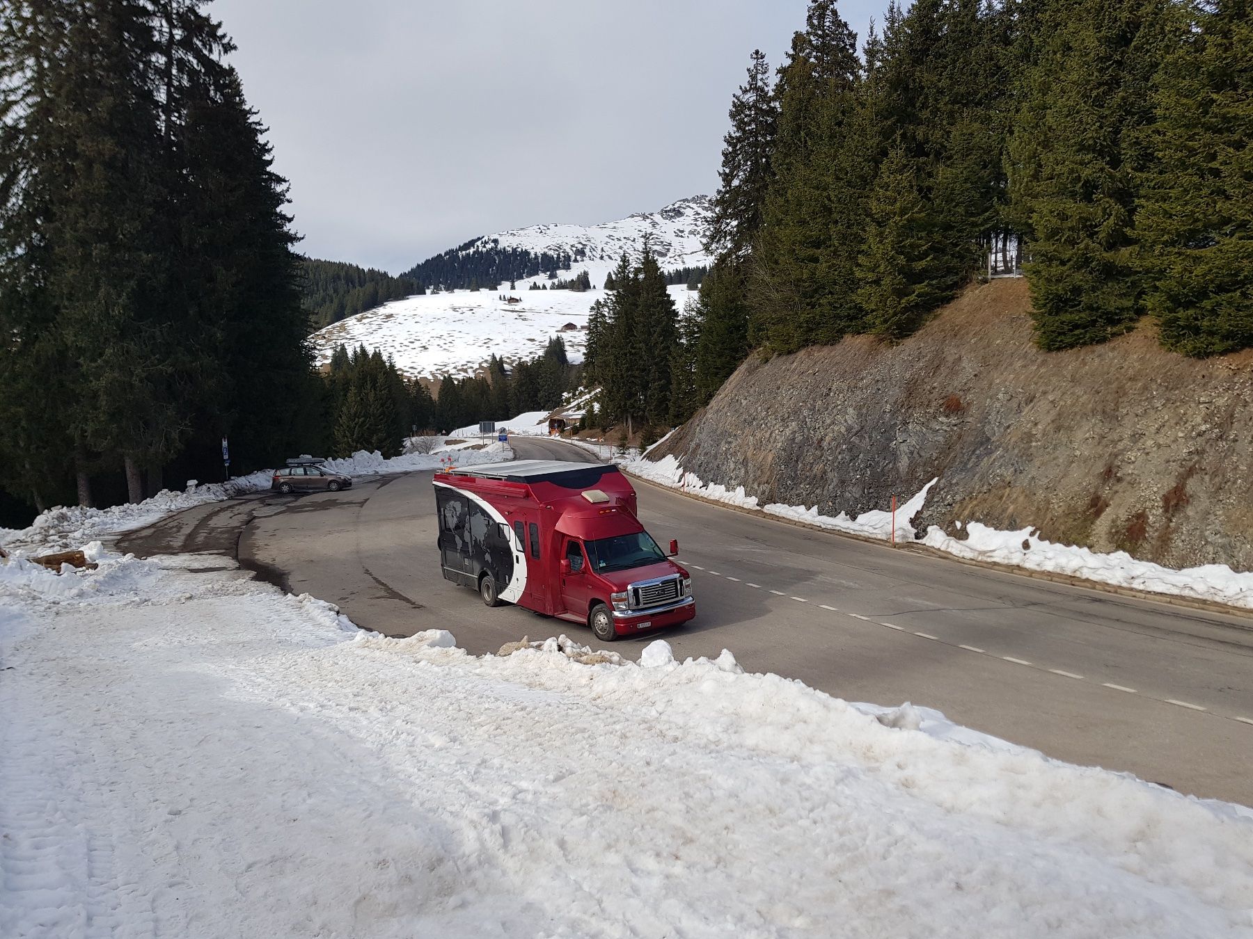 Winnebago Veicoli da campeggio: Winnebago Aspect Ford Super Duty – Usato da Selzach venduto da greddy101 2