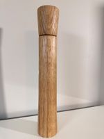 Pfeffermühle aus Eichenholz