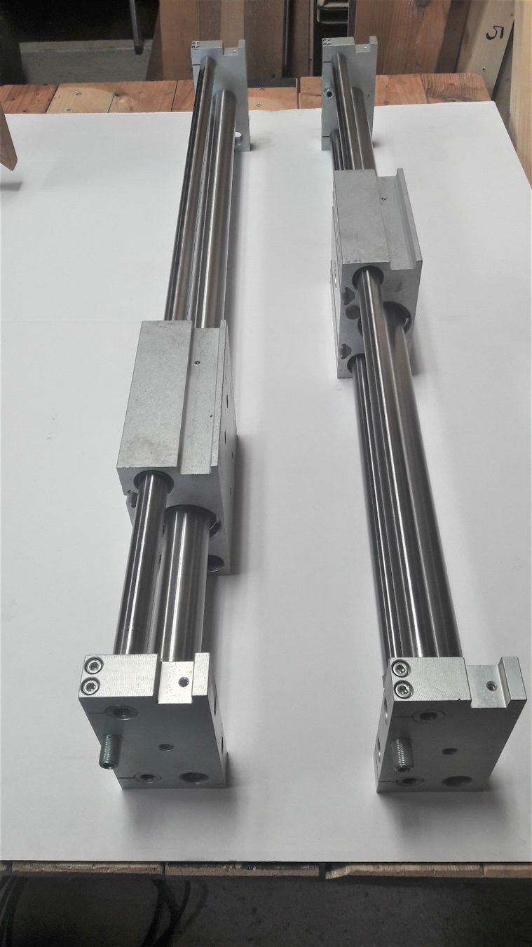 Festo Altro per industria metallurgica: Lineareinheit Pneumatischer Linearantrieb – Nuovo (secondo la descrizione) da Madiswil venduto da 20gls 3