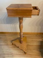 Nähtischli Tannenholz 82cm hoch